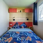Nina's Mobilhome Am Europa Park 营地 Boofzheim