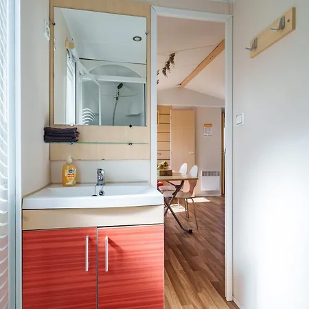 مكان تخييم Nina's Mobilhome Am Europa Park