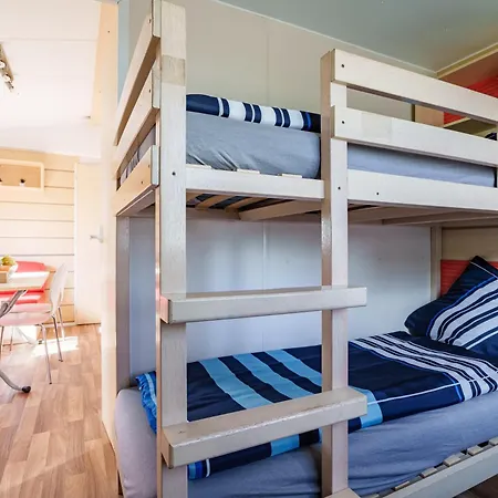 Nina's Mobilhome Am Europa Park مكان تخييم Boofzheim